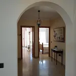 Casa Del Sol: Spacious 3-bedroom With Private Solar-heated Pool Triquivijate