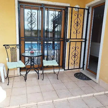 Casa Del Sol: Spacious 3-bedroom With Private Solar-heated Pool *