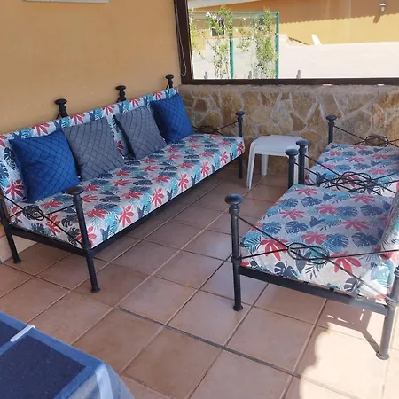 Casa Del Sol: Spacious 3-bedroom With Private Solar-heated Pool Triquivijate