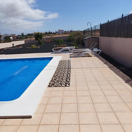 Willa Casa Del Sol 3 Bedroom With Private Solar Covered 12m X 6m Pool Minimum 7 Nights Chromecast And Wifi Throughout The *