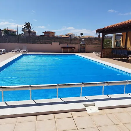 Villa Casa Del Sol 3 Bedroom With Private Solar Covered 12m X 6m Pool Minimum 7 Nights Chromecast And Wifi Throughout The Triquivijate