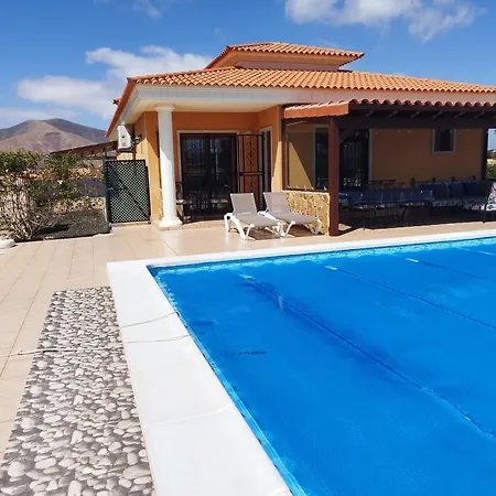 Casa Del Sol 3 Bedroom With Private Solar Covered 12m X 6m Pool Minimum 7 Nights Chromecast And Wifi Throughout The