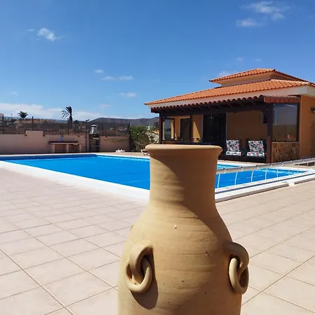 ヴィラ Casa Del Sol 3 Bedroom With Private Solar Covered 12m X 6m Pool Minimum 7 Nights Chromecast And Wifi Throughout The *